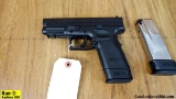 SPRINGFIELD XD-45 .45 ACP Pistol. Excellent Condition. 4