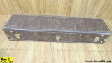 Browning Gun Case. Excellent Condition. Very Nice Brown Velvet Lined Shotgun Case. 9