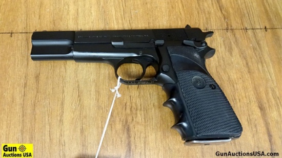 BROWNING FN HI-POWER 9MM LUGER Semi Auto Pistol. Good Condition. 4.5" Barrel. Shiny Bore, Tight Acti