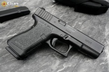 GLOCK 19 9MM PISTOL, Famed '007' sequence SN