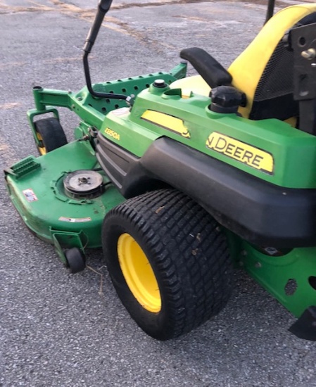 John Deere Z850A Zero Turn Mower