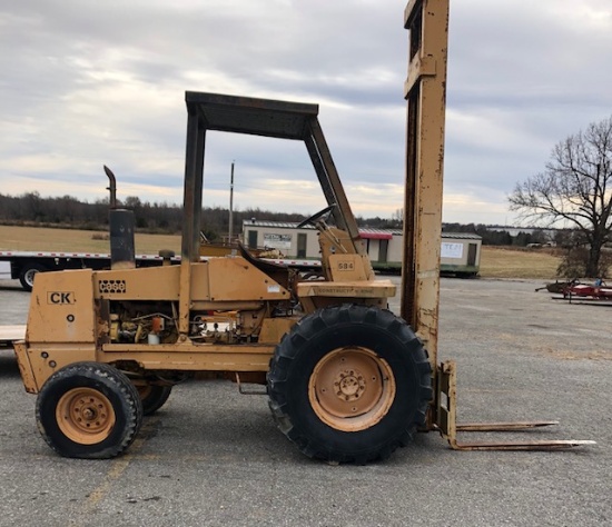 Case 584 fork lift