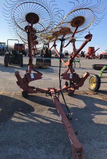 8 Tine Wheel Rake