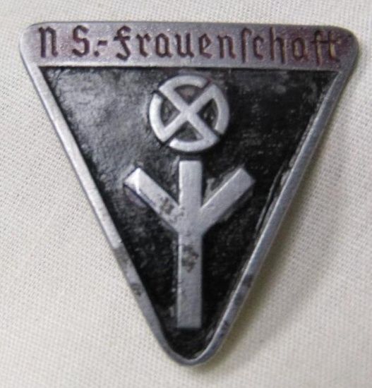ORIGINAL ISSUE German WWII NS-Frauenschaft Womens Membership Pin.