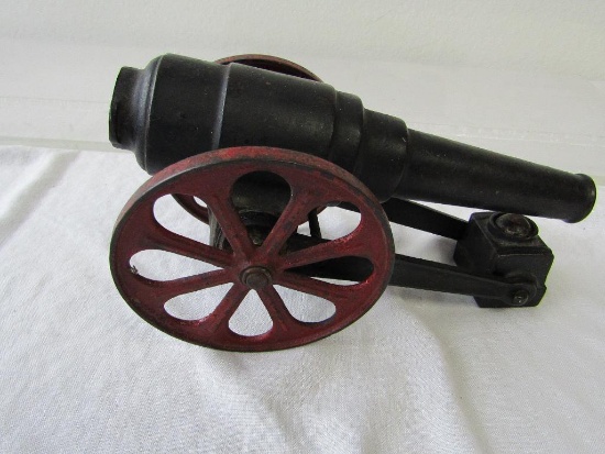 Vintage Cannon Cast Iron Big Bang. Wheels Marked 8FW. Trail Marked 7FDB & 8FAC 12.