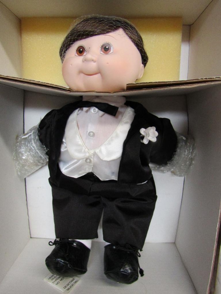 royal heirloom collection dolls
