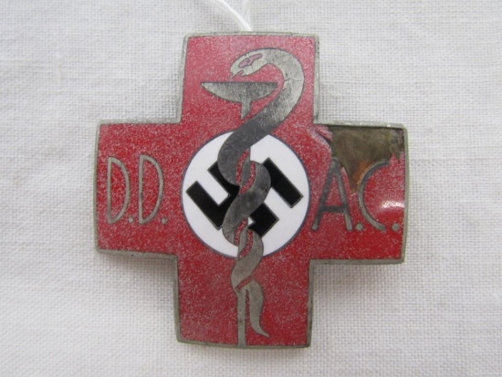 German World War II Medical Dr DD AC Badge.