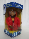 E.T. The Extra-Terresterial Interactive Figure. Hasbro Tiger Electronics 2000. New In Box.