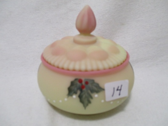 Fenton burmese HP round box