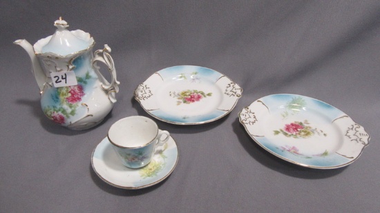 UM RS Prussia childs teapot and plates-florals