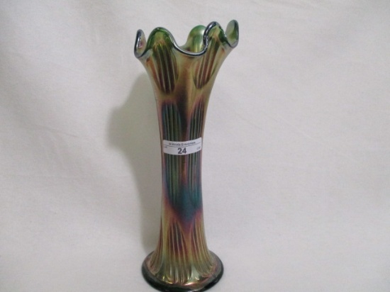 Fenton 10" green Diamond Rib vase