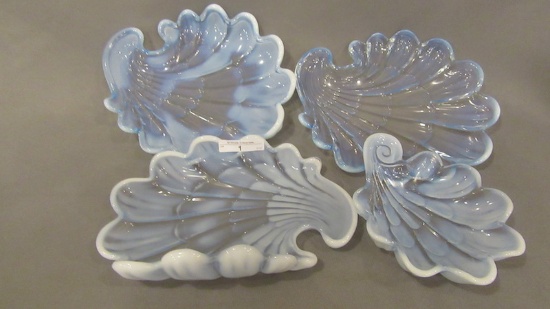 4 pcs Duncan Miller opalescent leaf trays in the Sylvan pattern