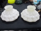 Pair satin white Artichoke 10