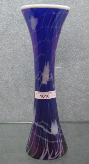 Imperial Freehand 10.25" iridized cobalt glass w/ Leaf & Vine vase w/ snow
