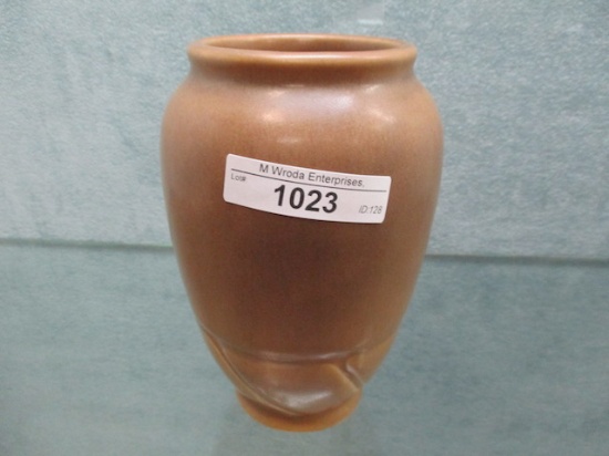Rookwood 5.5"  beige vase w/curved panel base. XXI  2283