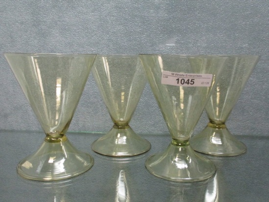 Set of 4 green Steuben parfait shape 4.75" water glasses