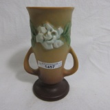 Roseville Gardenia vase 682-6