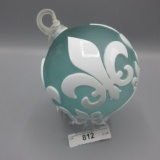 Pilgrim Cameo Glass vase, C Carpenter Ornament- Royalty