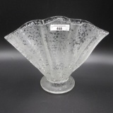 Fenton Ming crystal fan vase