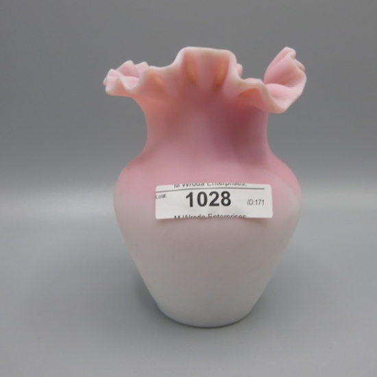 Gunderson Peach Blo 4.5" crimped vase