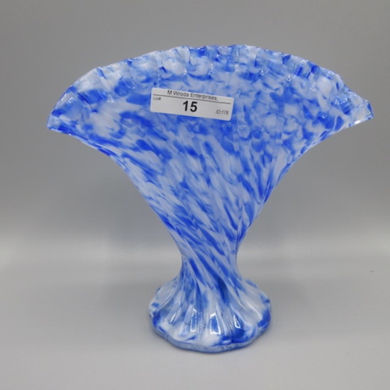 Fenton Vasa Murrhina blue mist fan vase-6.5" tall