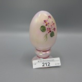 Fenton HP egg on stand