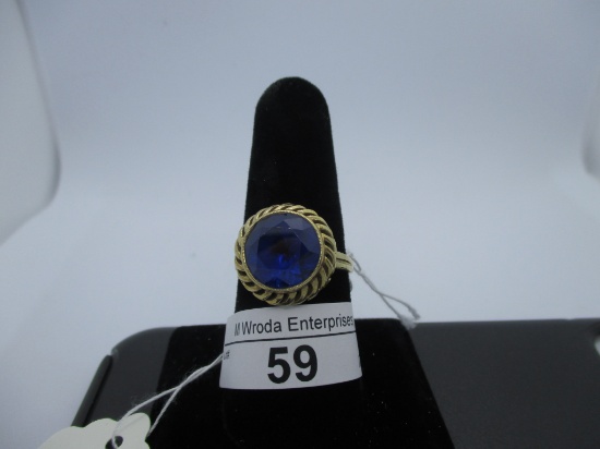 Ring-10K blue synthetic stone, size 8.25