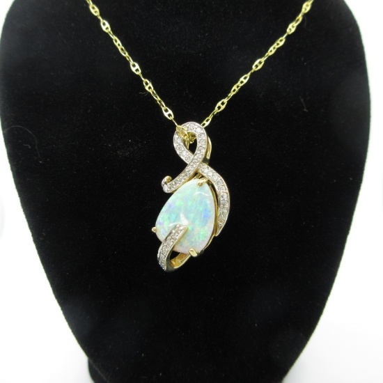 14K Gold necklace w/ Opal& Diamonds