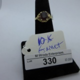 10K Gold / Garnett ring Size 6.75