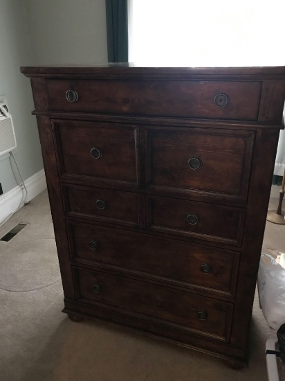 5 drawer chest w/bottom drawer lined in cedar ,1 mo old pd nearly a grand,