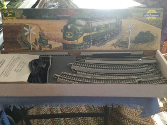John Deere HO Scale Starter Set