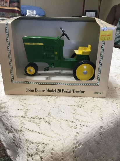 John Deere model 20 pedal tractor toy