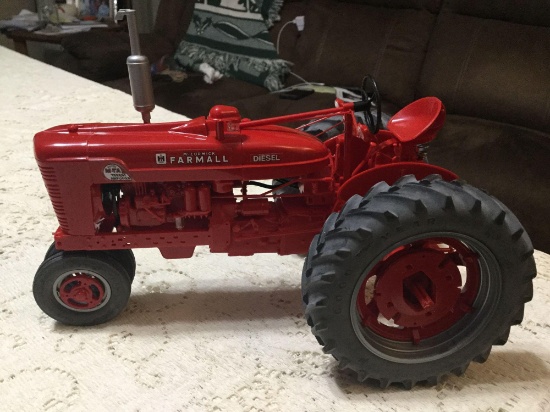 Yoder models. Farmall. M. -TA. Diesel Narrow Front