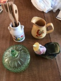 Candy dish,2 pottery pieces