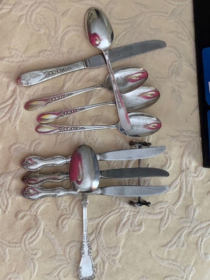 Wm Rogers Spoons And Knifes
