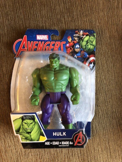 Marvel Avengers Hulk figure New in box