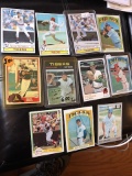 BASEBALL CARDS LOT