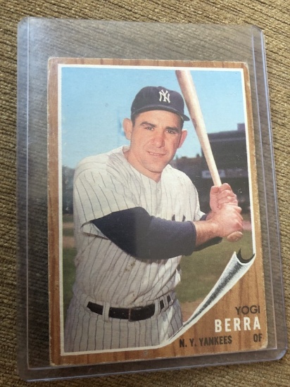 Yogi Berra 1961 Topps