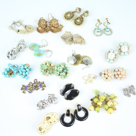 20 Pair of Vintage to Now Ladies Costume Jewelry Earrings