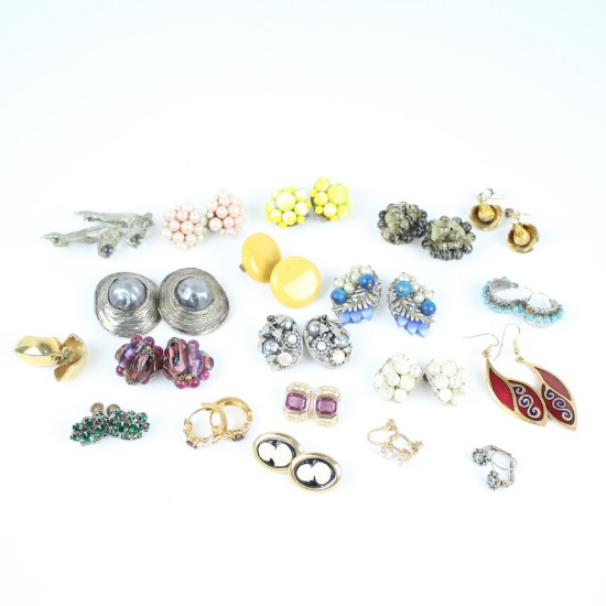 Vintage to Now 20 Pair of Ladies Costume Jewelry Earrings