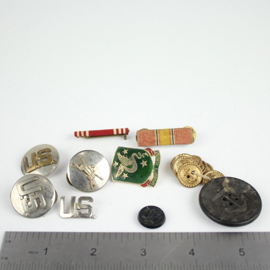 Group of US Military Pins and Buttons