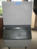Scotsman Ice Machine with 250# Ice Bin