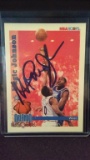 1992 SKYBOX NBA HOOPS BASKETBALL CARD MAGIC JHNSON AUTOGRAPHED