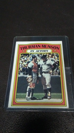 1972 Topps Baseball Thurman Munson In Action #442