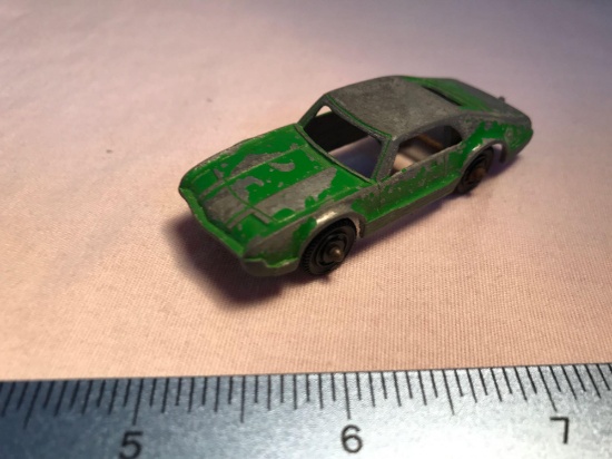 Green 2.5" Die Cast Toronado Car