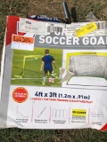 Portable soccer goal