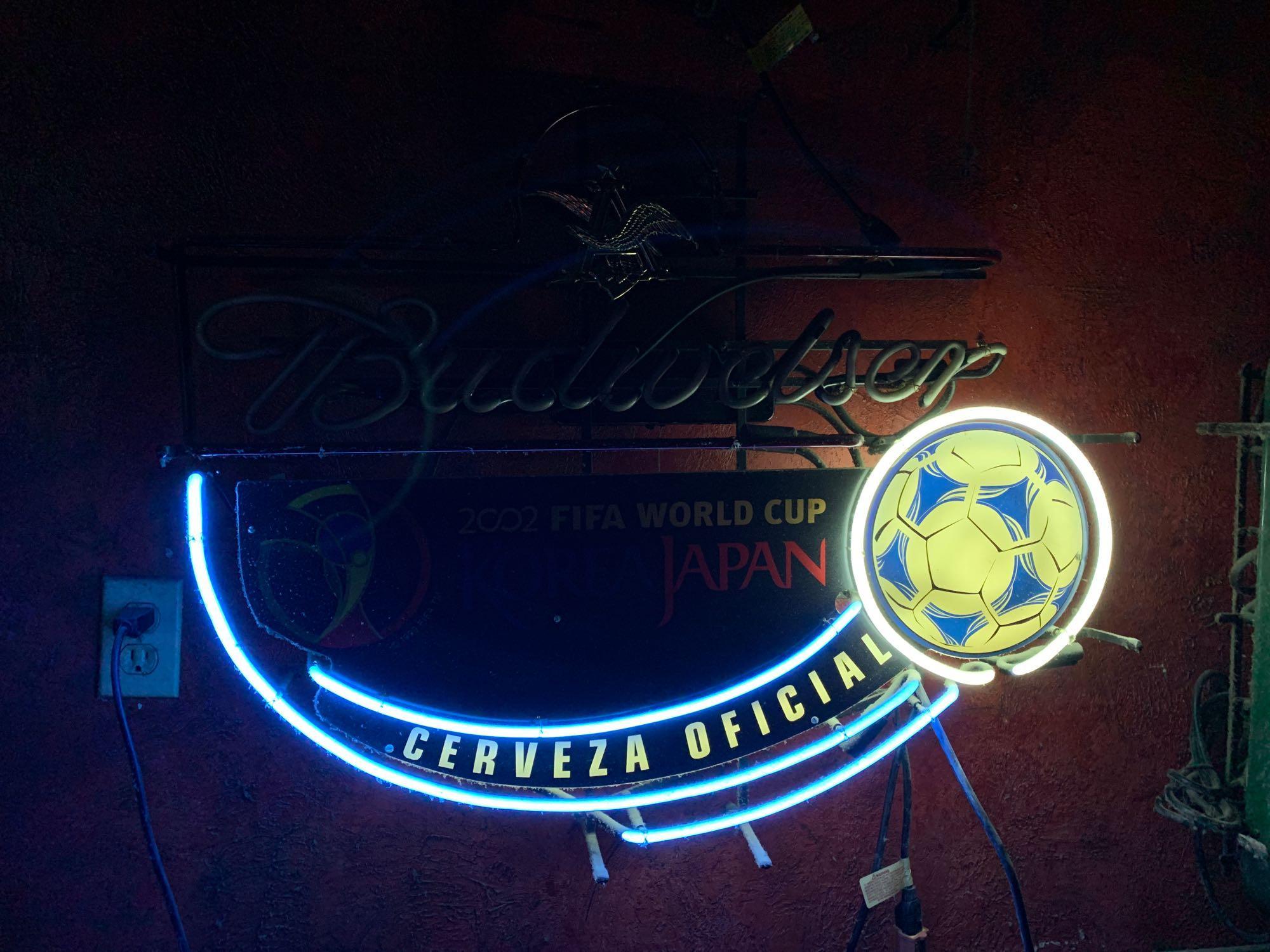 日韓ワールドカップ 2002 バドワイザー ネオンサイン ネオンライト 看板 Budweiser 2002 World Cup Spanish Neon Bar Sign | Proxibid
