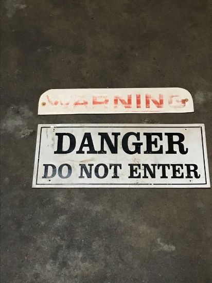 Qty of 2 Warning & danger do not enter Plastic signs