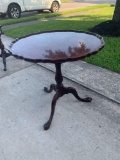 Polished hardwood tilt table