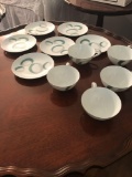 Dinnerware set